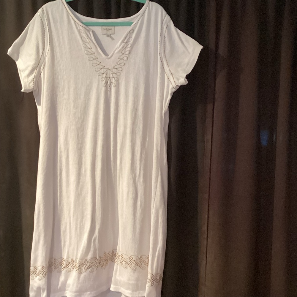 Tolani collection lined white dress with gold trim